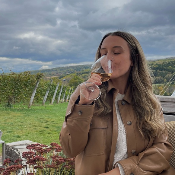 Meet your Posher, Samantha - Picture 4 of 4